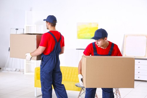 Moving truck service in Brompton for local home and business relocations